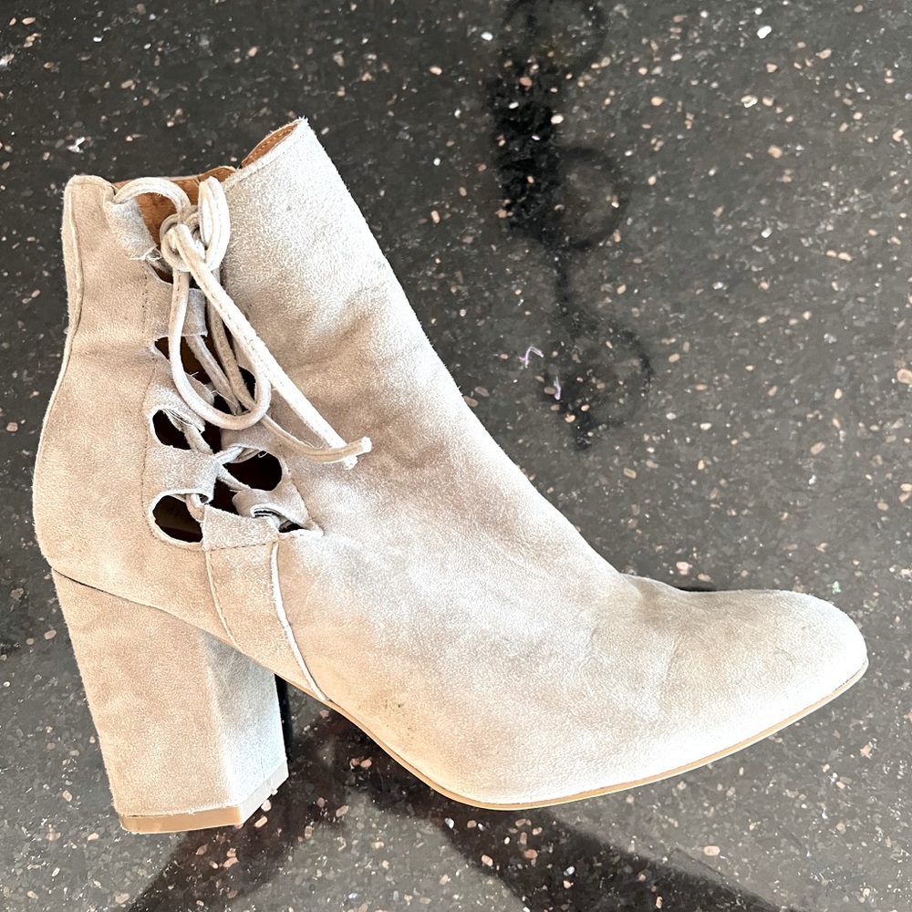 Steve Madden Light Grey Suede Ankle Boots